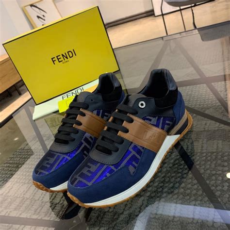 Zapatos de FENDI para hombre .